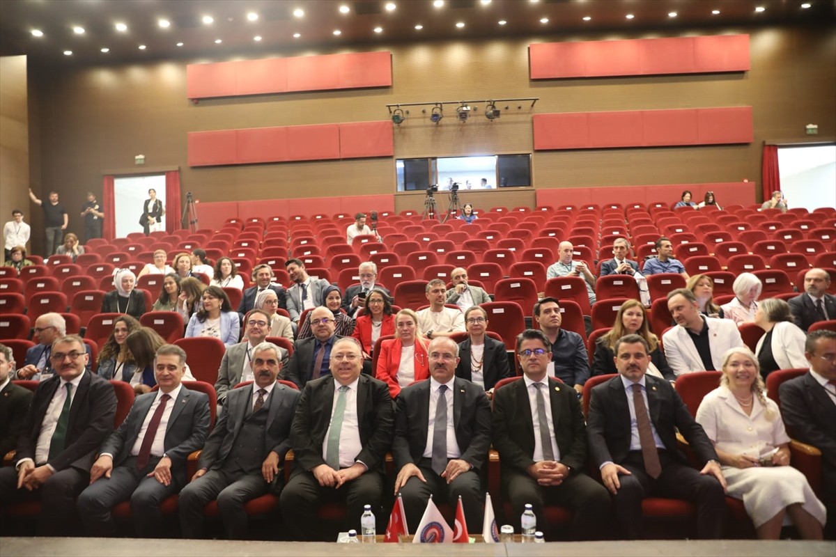 Uluslararası 33. İletişim Fakülteleri Dekanları (İLDEK) Konseyi Toplantısı, Çanakkale Onsekiz Mart...