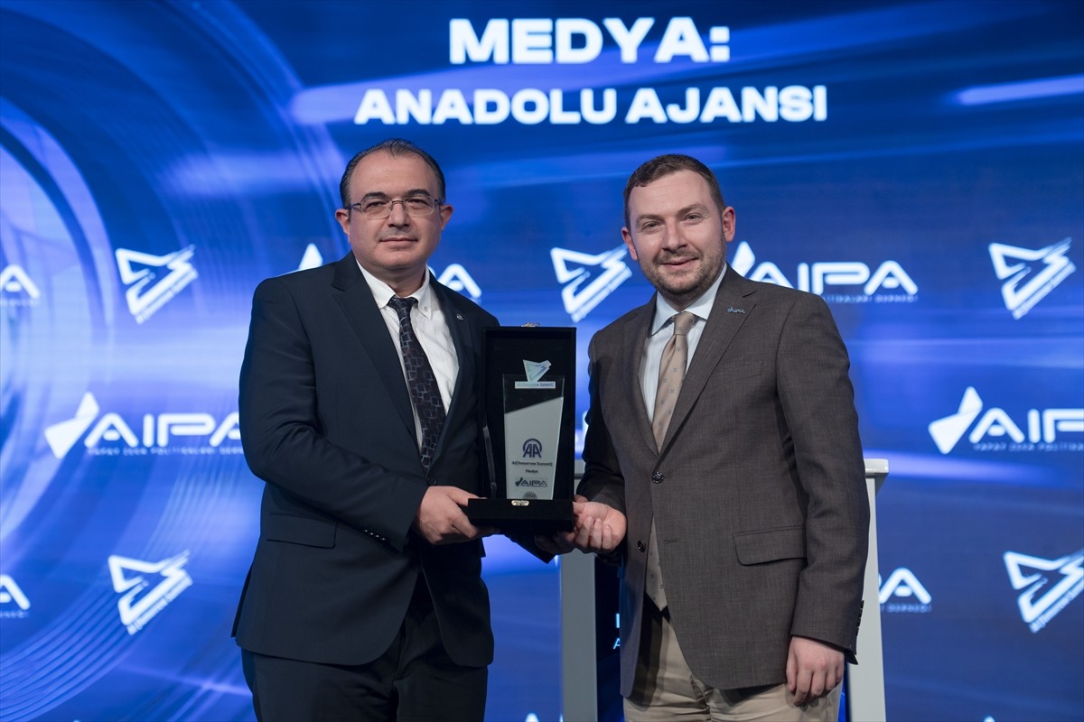 Yapay Zeka Politikaları Derneğince (AIPA) düzenlenen "AI Tomorrow Summit 2025" kapsamında...