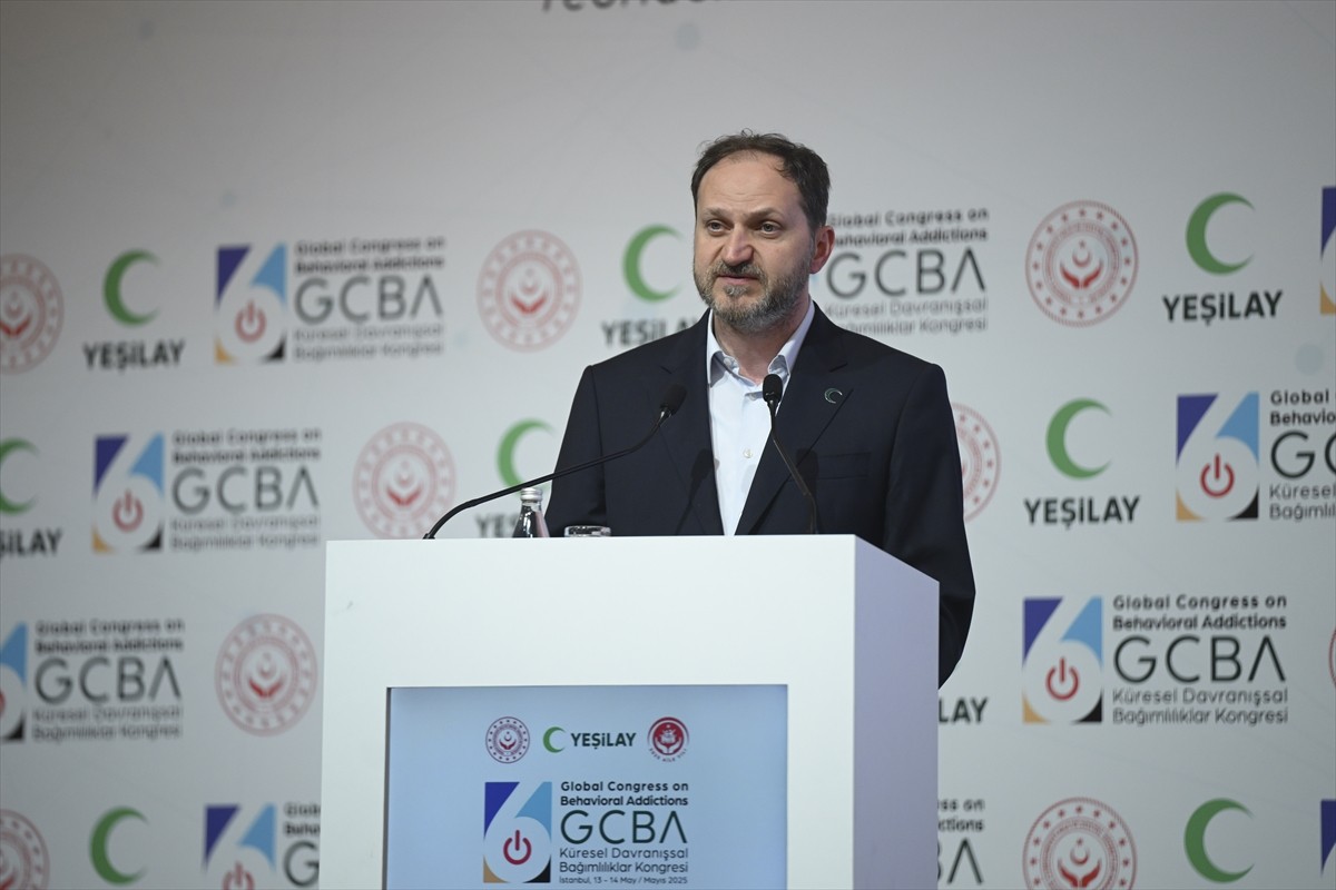 Yeşilay'ın ev sahipliğinde, Aile ve Sosyal Hizmetler Bakanlığının işbirliğiyle düzenlenen 6....