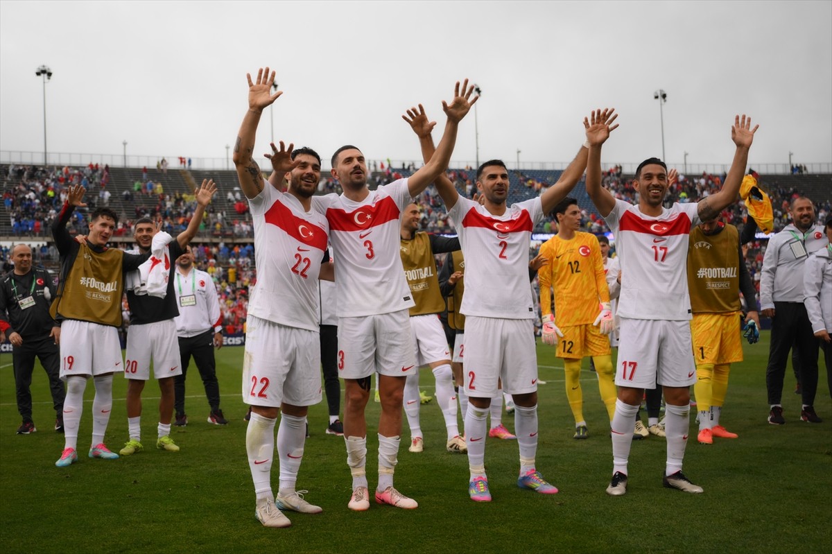  A Milli Futbol Takımı, hazırlık maçında deplasmanda ABD ile karşılaştı. Karşılaşmayı kazanan A...