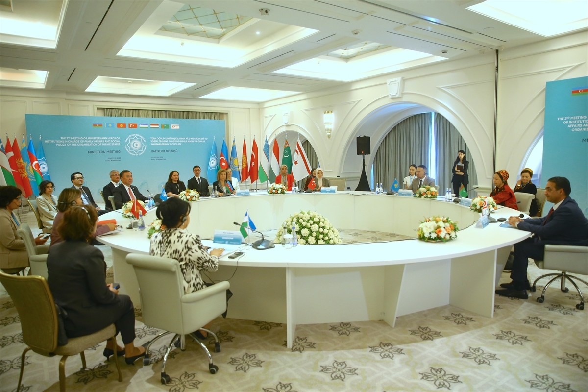 Aile ve Sosyal Hizmetler Bakanı Mahinur Özdemir Göktaş, Azerbaycan'ın başkenti Bakü'de düzenlenen...