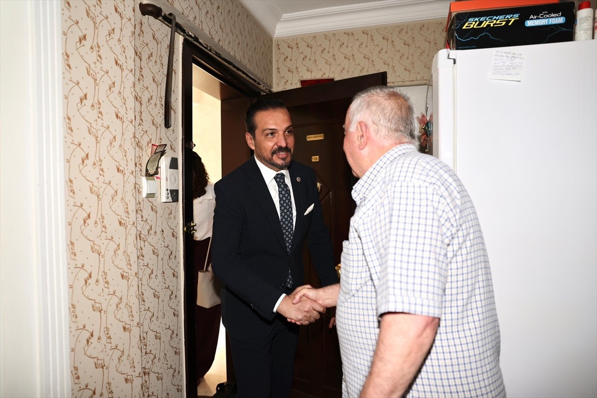 AK Parti Genel Başkan Yardımcısı Kürşad Zorlu, Ankara İl Kadın Kolları Başkanlığının "Annemiz"...