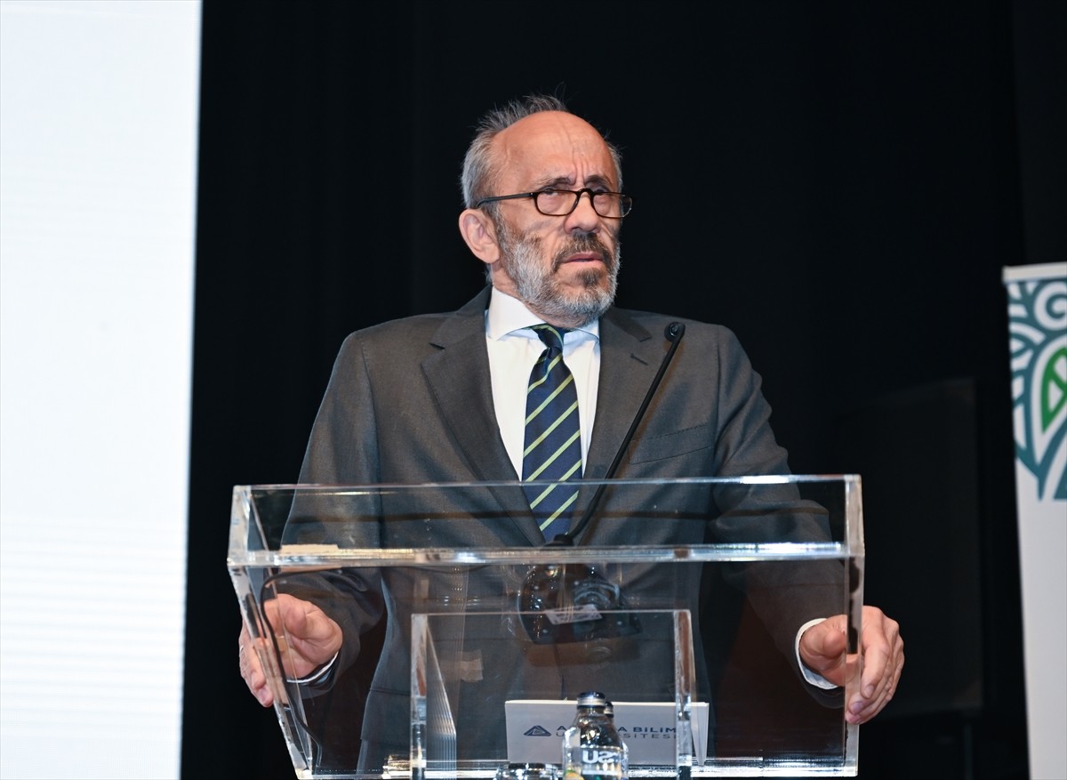 Ankara Bilim Üniversitesi İslamofobi ile Mücadele Araştırma Merkezince, "Dünyada Yükselen...