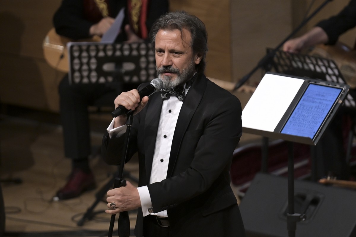 Ankara Türk Dünyası Müzik Topluluğu CSO Ada Ankara Bankkart Mavi Salon'daki sezon kapanış...