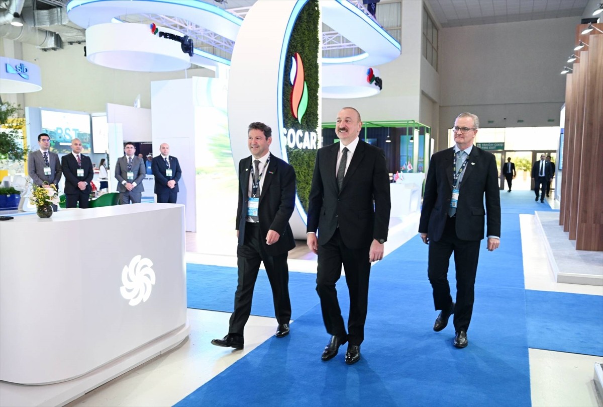 Azerbaycan Cumhurbaşkanı İlham Aliyev, 30. Hazar Petrol ve Doğal Gaz Fuarı ile 13. Hazar Enerji ve...