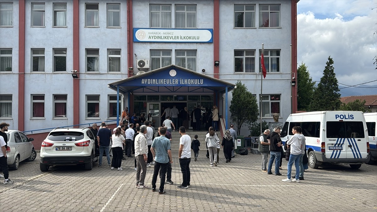 Bazı illerde çeşitli nedenlerle boş bulunan mahalle, köy muhtarlıkları ve ihtiyar heyetlerinin...