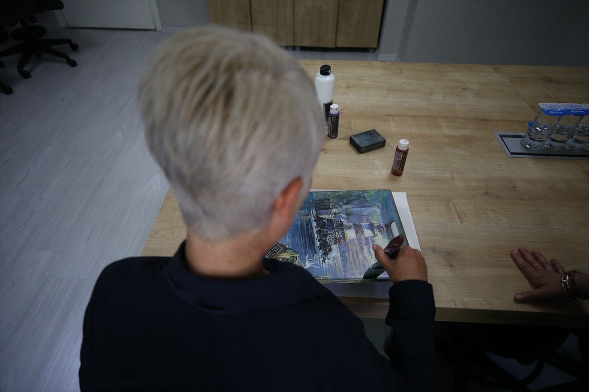 Çanakkale'de uzun yıllar alkol ve uyuşturucu madde kullanan kişi, bağımlılıktan kurtulmak için...