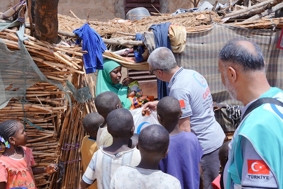 Cansuyu Yardımlaşma ve Dayanışma Derneği, kurban organizasyonu kapsamında bayramın ilk günü...