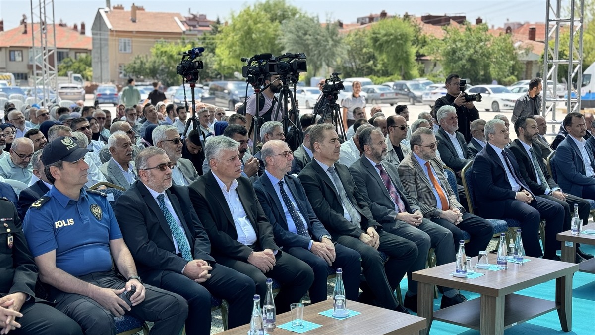 Diyanet İşleri Başkan Yardımcısı İbrahim Hilmi Karslı, Konya Selçuklu ilçesi Hoca Cihan...