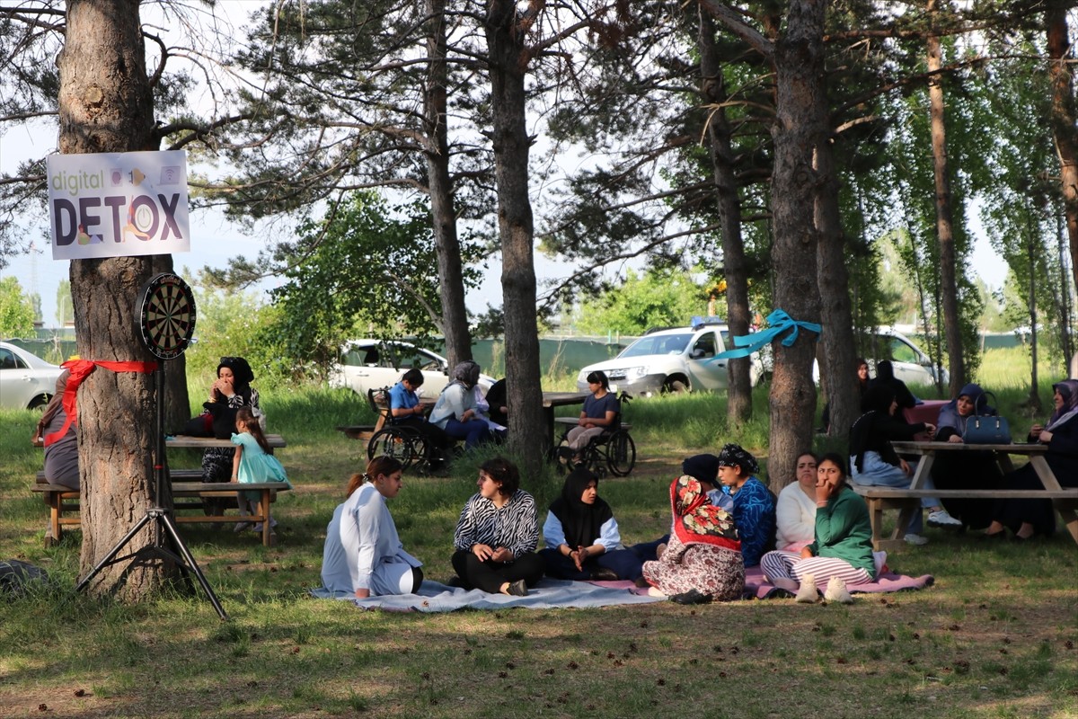 Erzurum Aile ve Sosyal Hizmetler İl Müdürlüğünce, 2025 "Aile Yılı" etkinlikleri kapsamında...