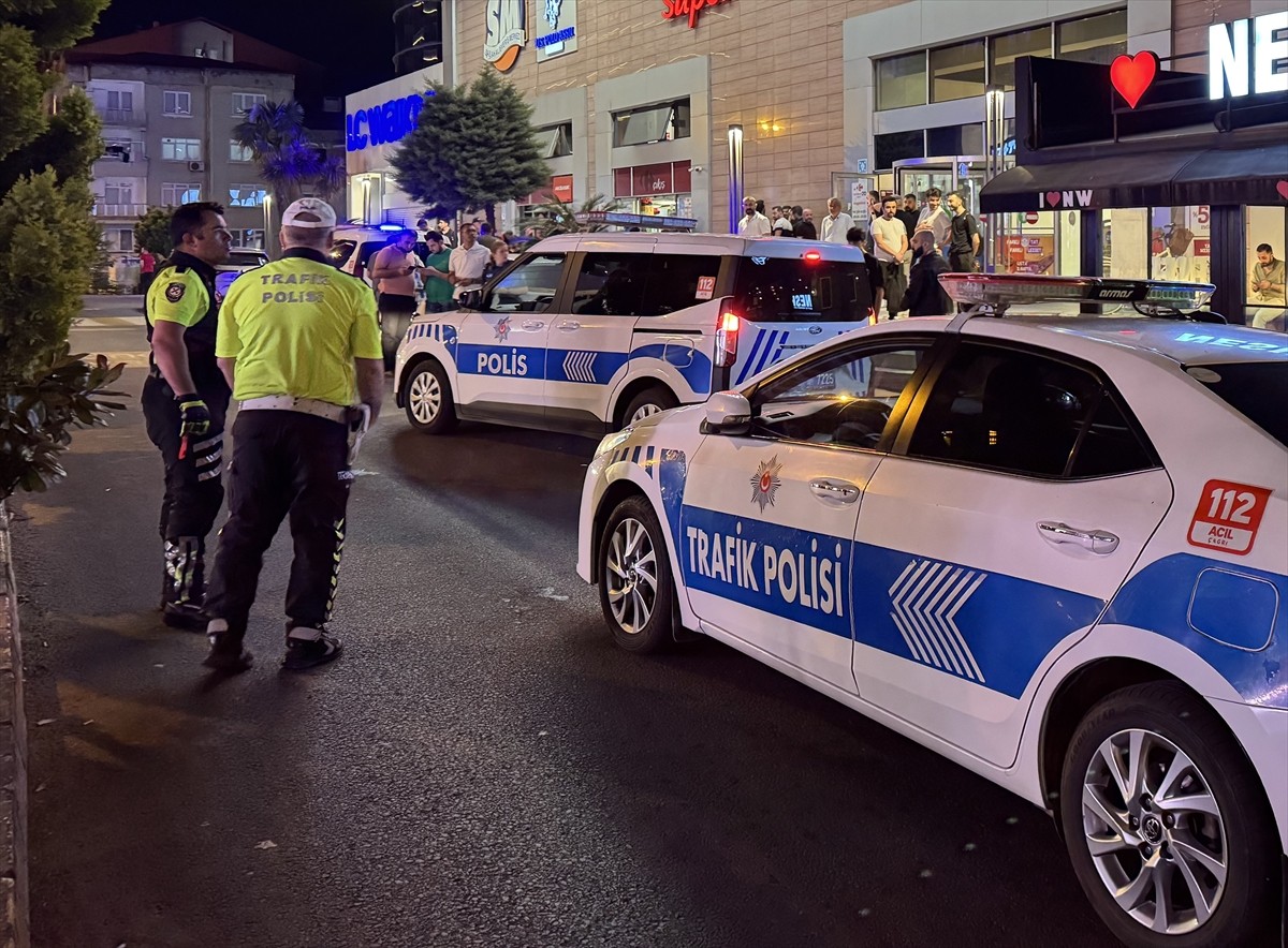 Giresun'da ilaçlama yapılan alışveriş merkezinde zehirlenme belirtileri gösteren 6 kişiye müdahale...