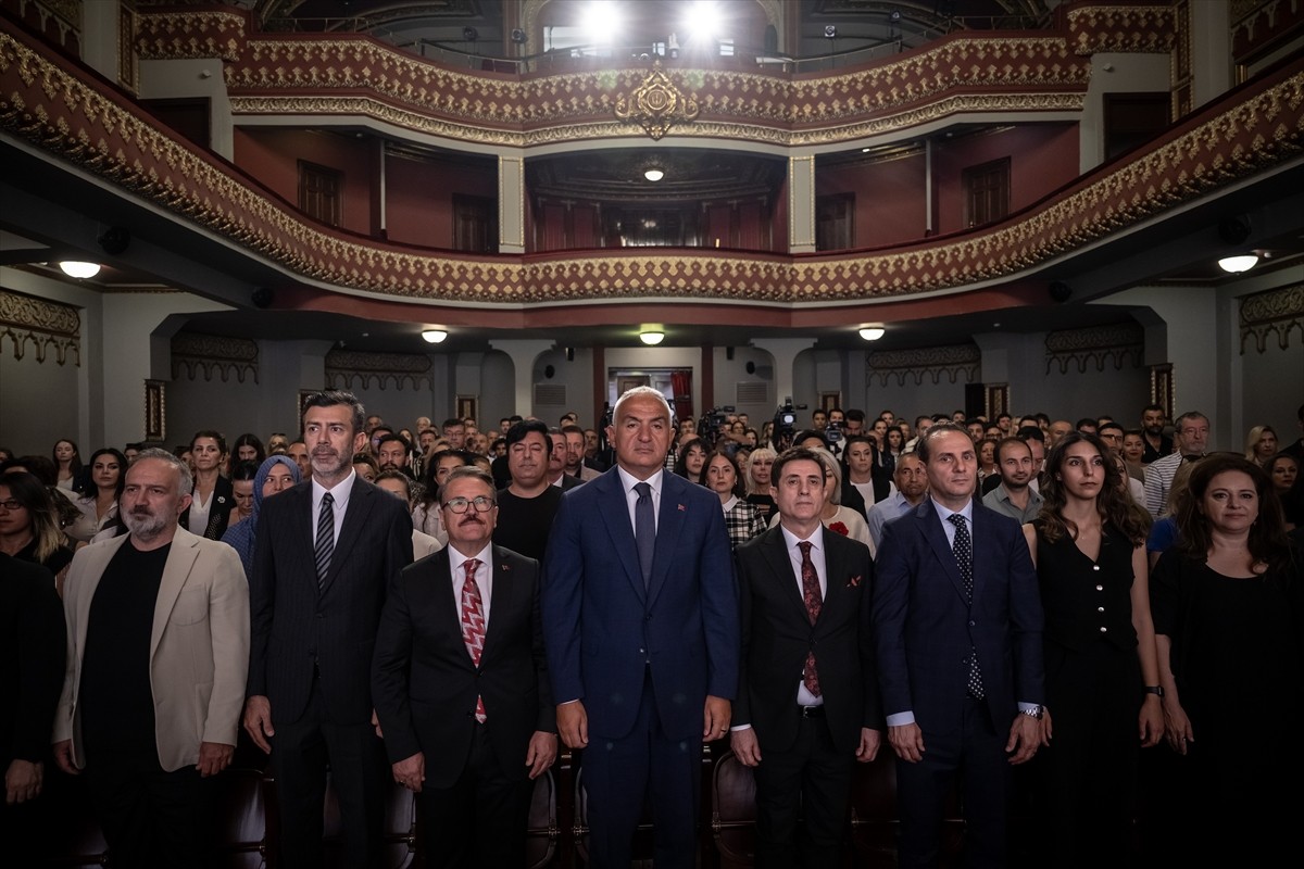 Güzel Sanatlar Genel Müdürlüğünün kuruluşunun 90. yıl dönümü dolayısıyla Resim ve Heykel Müzesi...