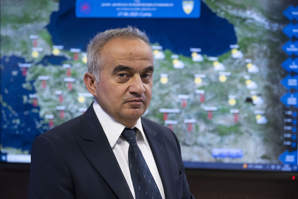 Hafta sonu yurdun kuzey ve iç kesimlerinde parçalı bulutlu ve yağışlı hava bekleniyor. Çevre...