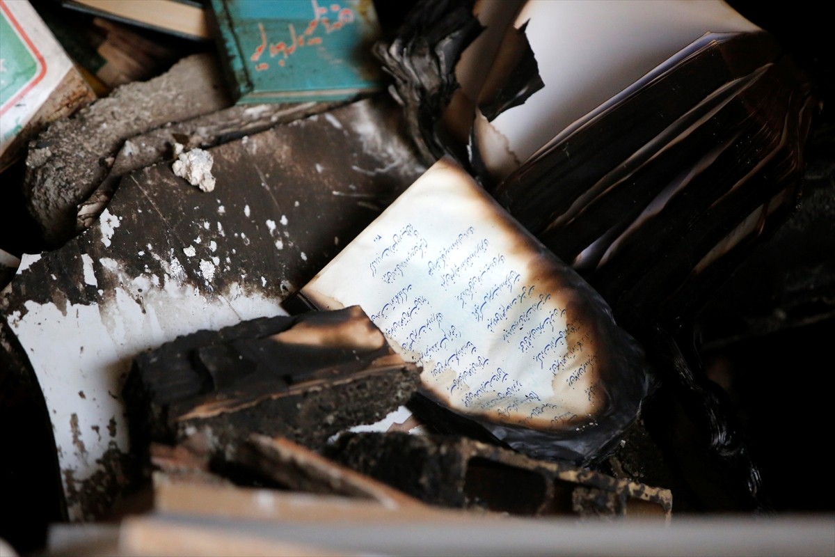 İran'ın başkenti Tahran’ın Gişa ve Merzdaran semtlerine düzenlenen dron saldırılarında hedef...