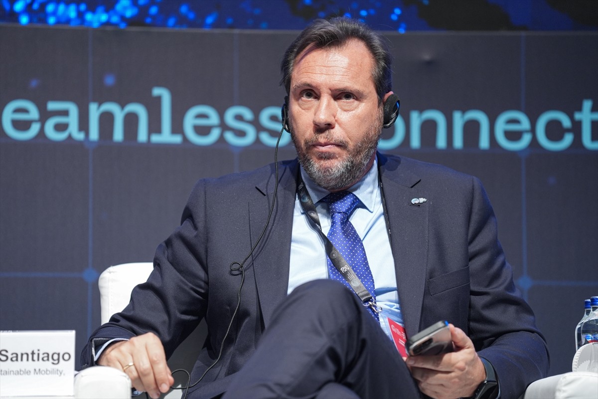 İstanbul Lütfi Kırdar Uluslararası Kongre ve Sergi Sarayı'nda düzenlenen Küresel Ulaştırma...