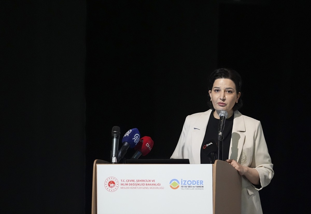 İzmir'de Çevre, Şehircilik ve İklim Değişikliği Bakanlığı Mesleki Hizmetler Genel Müdürlüğü ile...