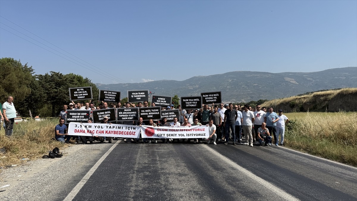 İzmir'in Tire ilçesinde organize sanayi bölgesinde çalışan bazı işçiler, trafik kazasında hayatını...