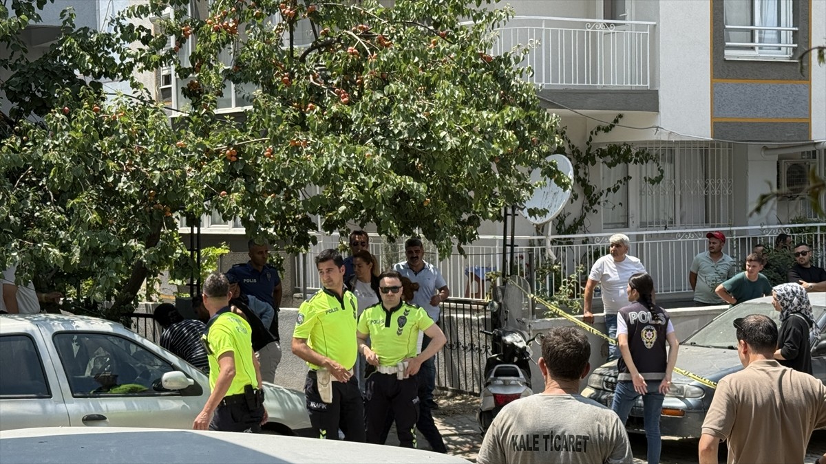 İzmir'in Tire ilçesinde tartıştığı eşini av tüfeğiyle öldüren 75 yaşındaki kişi, aynı silahla...
