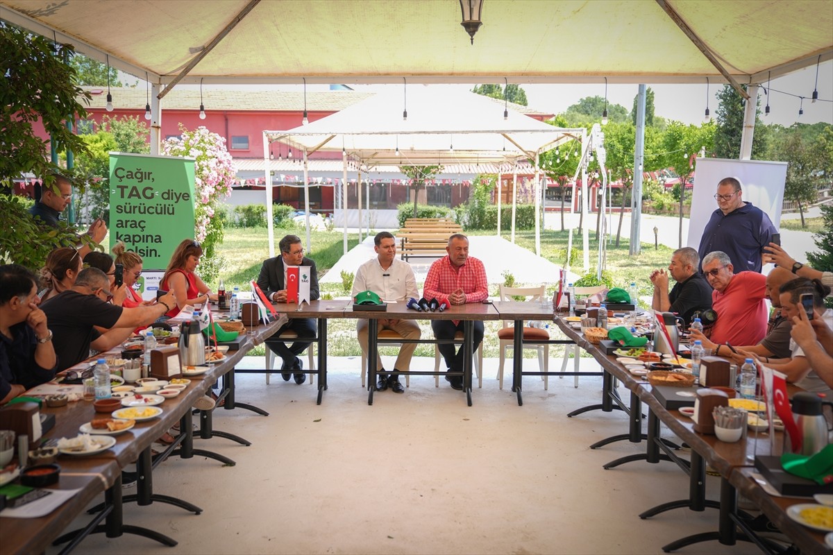 Jandarma Genel Komutanlığının 186. kuruluş yıl dönümü Ankara'da düzenlenen Martı Tag Binicilik...