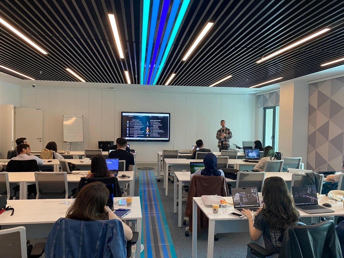 Kamu Siber Güvenlik Derneği, ücretsiz "Uygulamalı Sızma Testi Eğitimi" düzenleyecek. Derneğin...