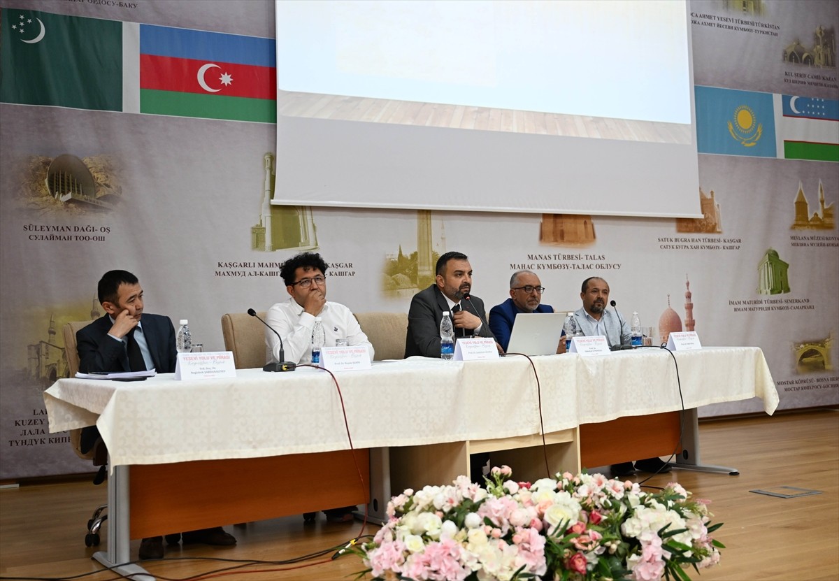 Kırgızistan'ın başkenti Bişkek'te, Kırgızistan Türkiye Manas Üniversitesinin (KTMÜ) ev...