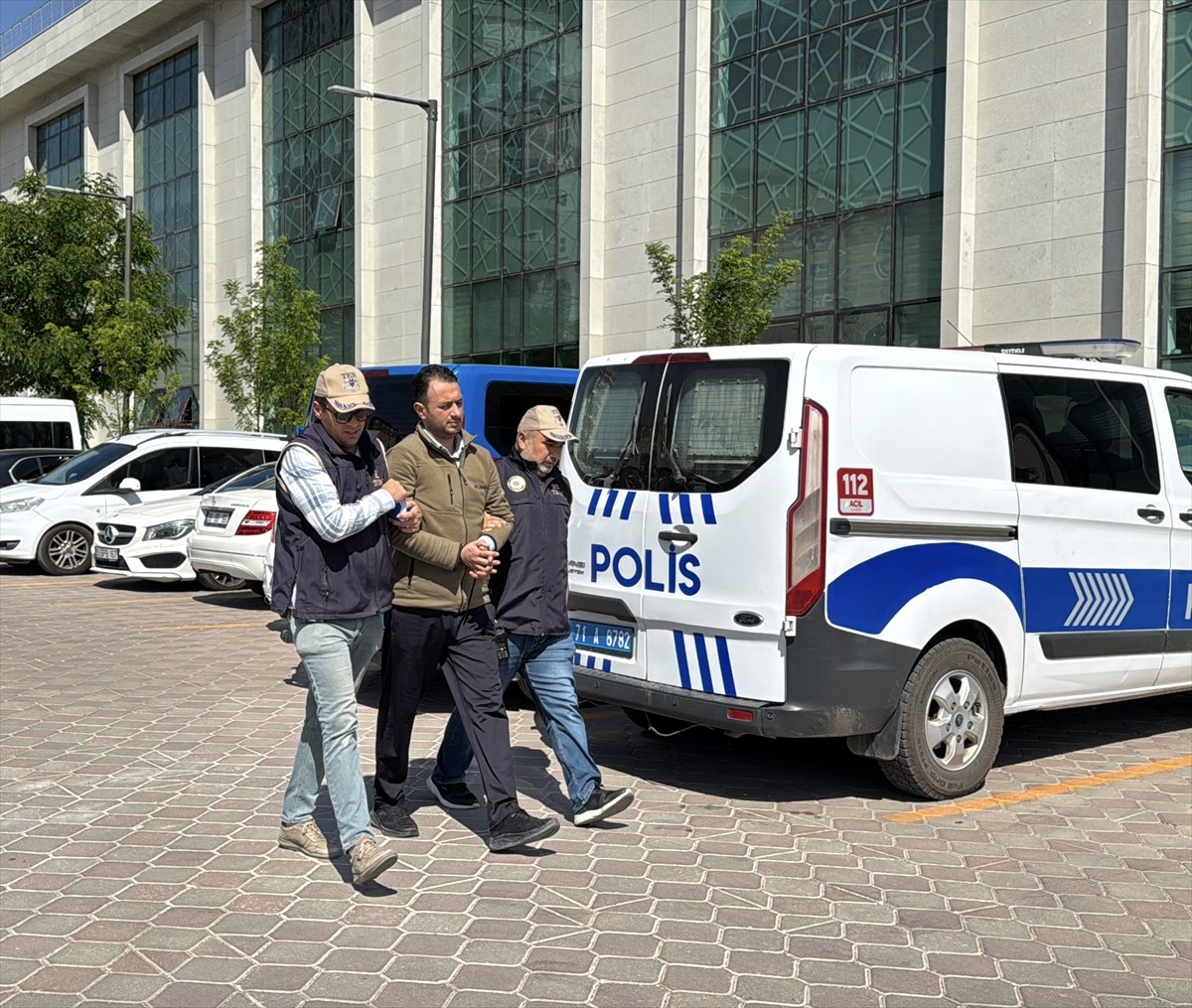 Kırıkkale'de, 15 Temmuz döneminde Fetullahçı Terör Örgütünün (FETÖ) sözde "il imam yardımcısı" ve...