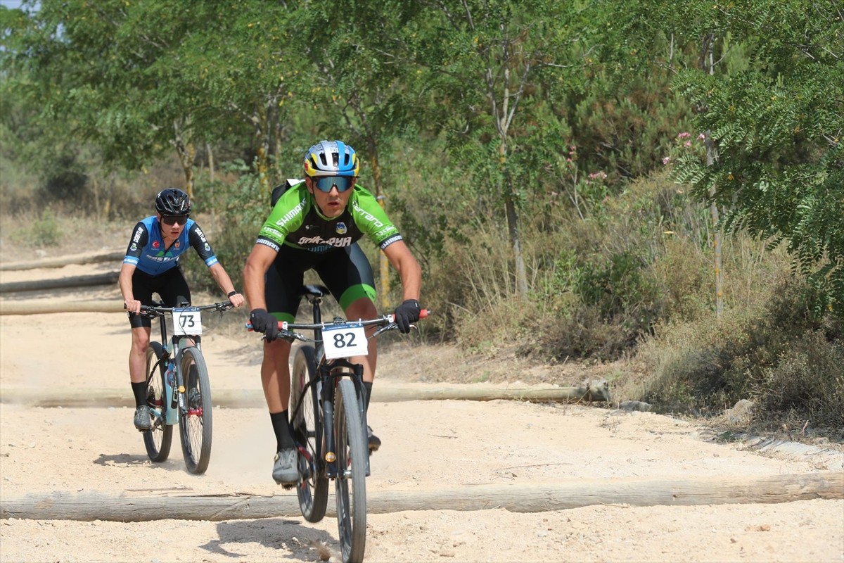 Kocaeli'nin Gebze ilçesinde Gebze Uluslararası Dağ Bisikleti Kupası'nın üçüncüsü...