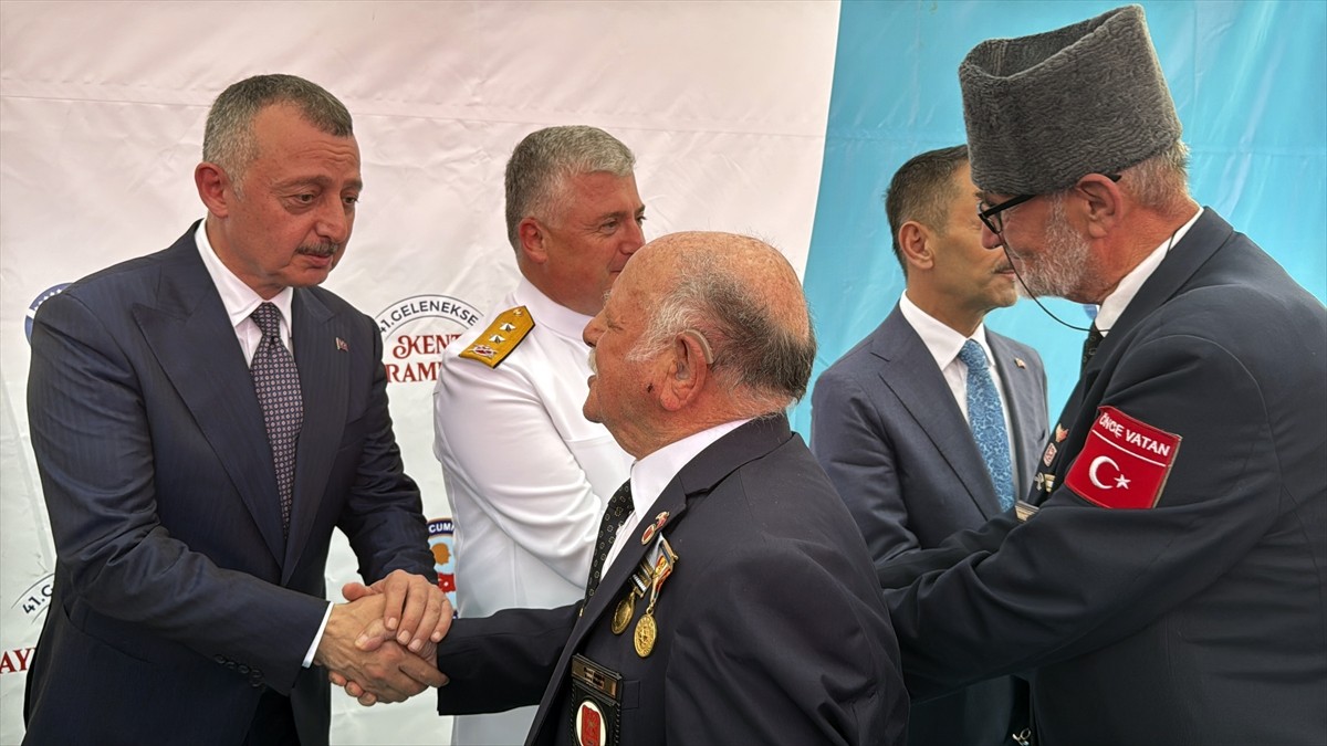 Kocaeli Valiliği, Büyükşehir Belediyesi ve Kent Konseyince 41. Geleneksel Kent Bayramlaşması...