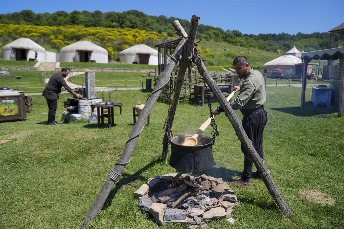 Kurban Bayramı dolayısıyla Bozdağ Film Platoları'nda yemek, kültür ve tarih temalı özel bir...