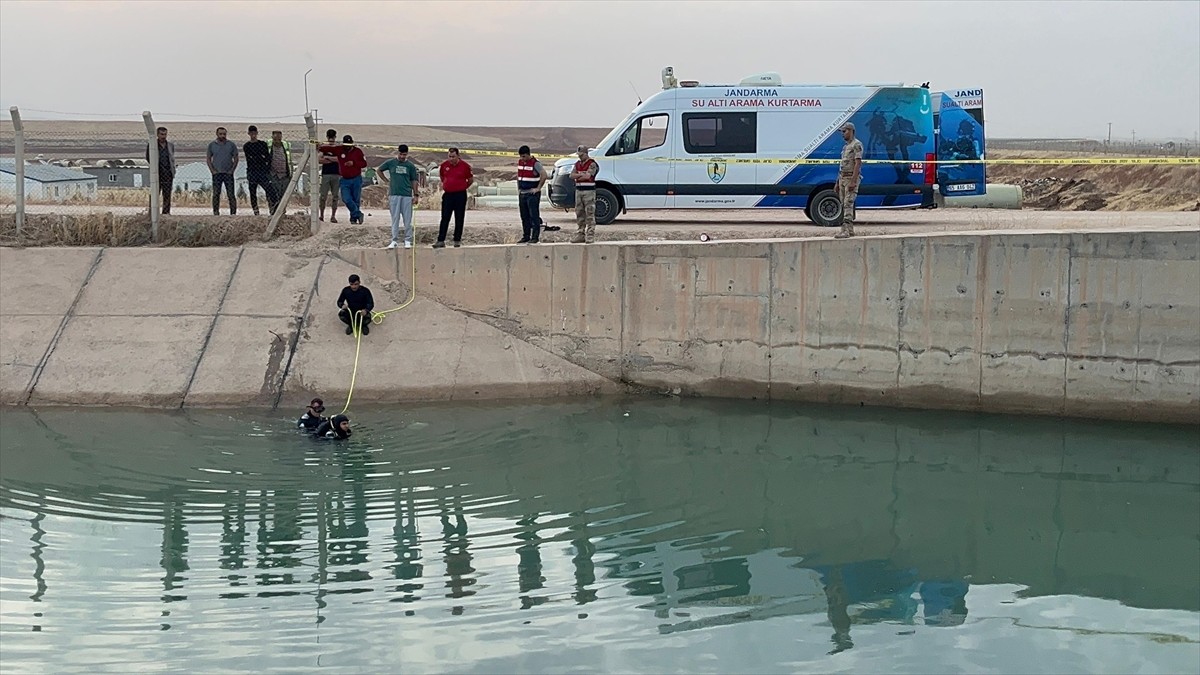 Mardin'in Derik ilçesinde sulama kanalında kaybolan gencin cesedi bulundu. Kanaldan çıkarılan...
