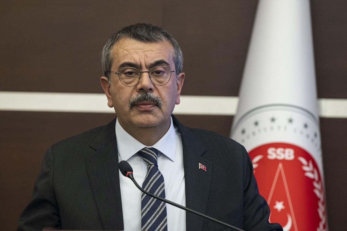 Milli Eğitim Bakanı Yusuf Tekin, Milli Eğitim Bakanlığı (MEB) ve Cumhurbaşkanlığı Savunma Sanayii...