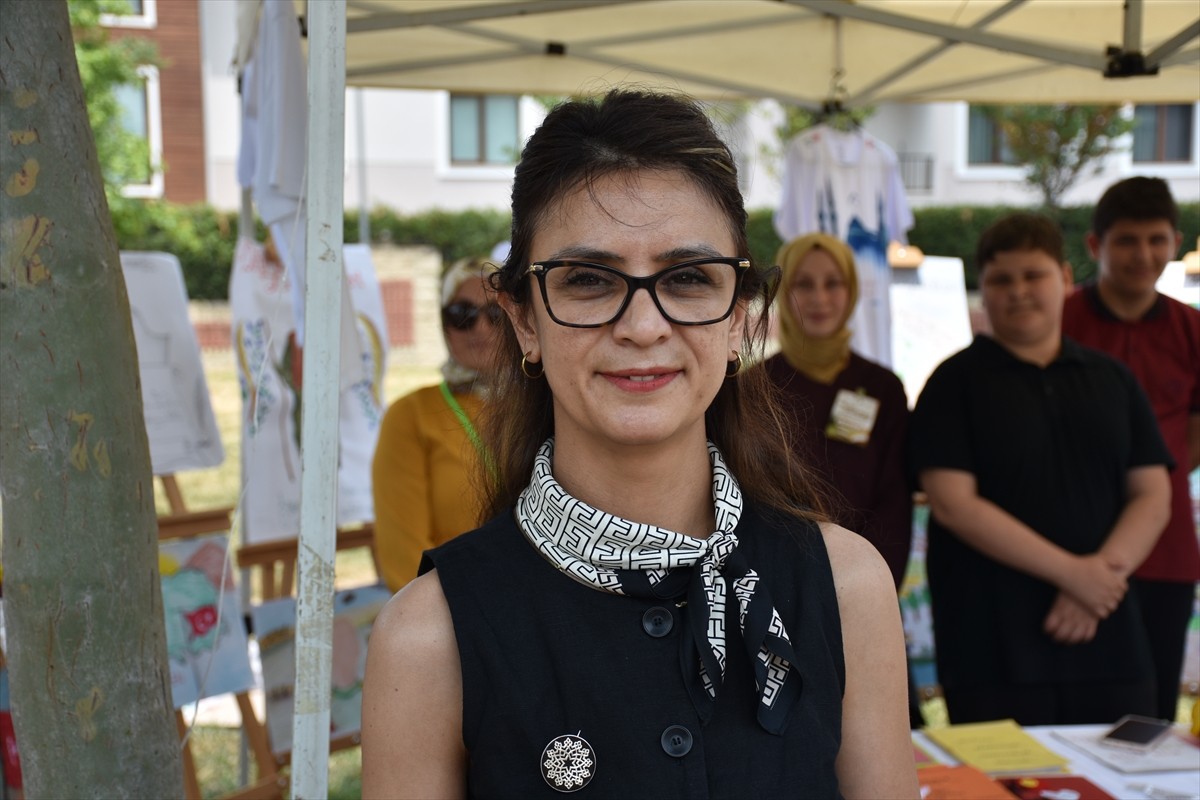 Milli Eğitim Bakanlığınca, öğrencilerin Türkçe kelime dağarcığını geliştirmek, kültürel birikimle...