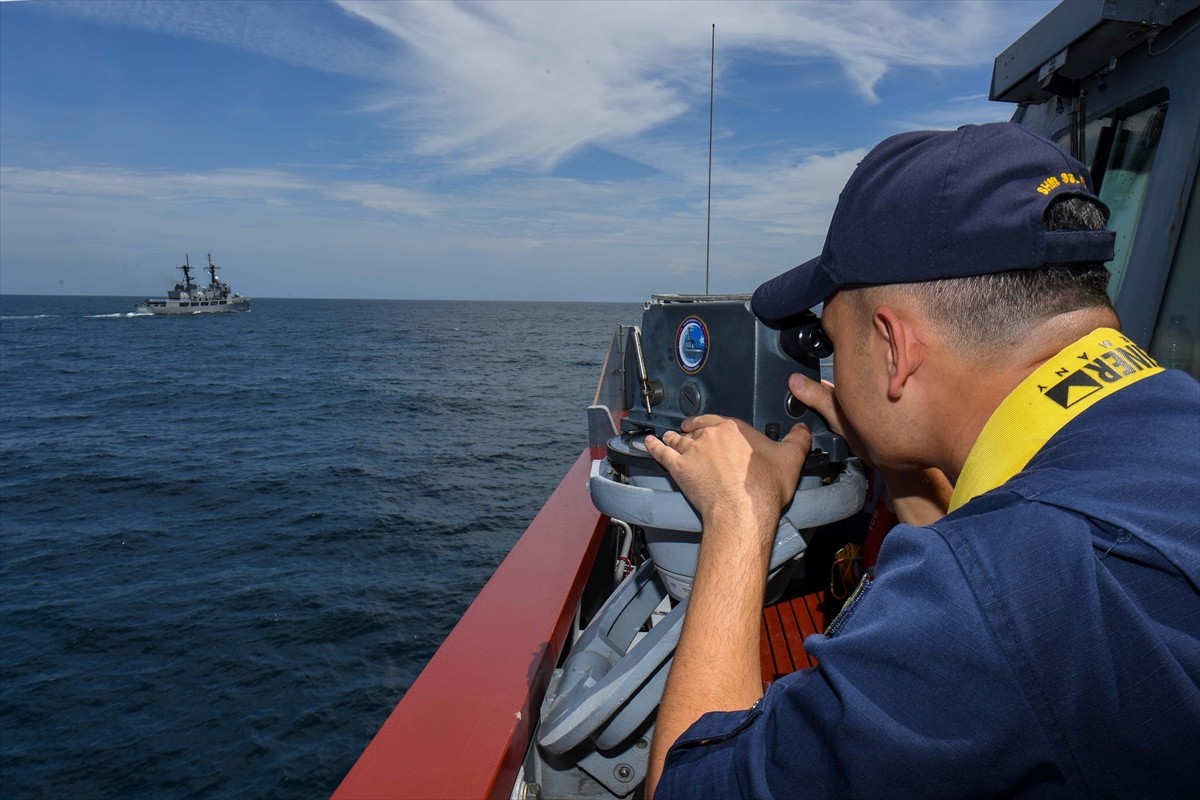Milli Savunma Bakanlığı (MSB), TCG Büyükada'nın 13-18 Haziran tarihleri arasında Sri Lanka'nın...