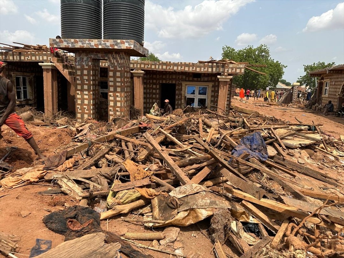 Nijerya'nın Niger eyaletine bağlı Mokwa bölgesinde 29 Mayıs'ta etkili olan şiddetli yağışların yol...