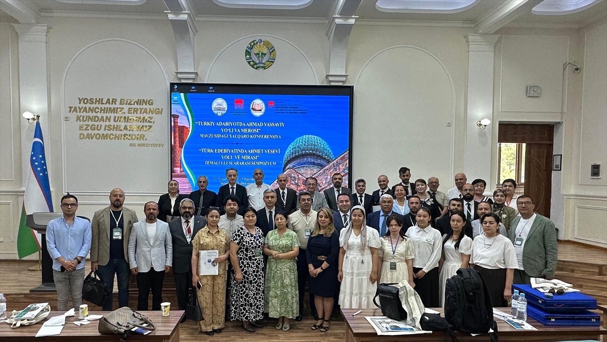Özbekistan'ın tarihi Semerkant şehrinde "Türk Dünyası ve Pir-i Türkistan: Yesevi Yolu ve Mirası"...