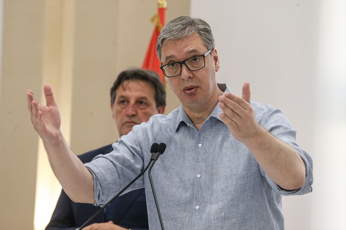  Sırbistan Cumhurbaşkanı Aleksandar Vucic, Başkent Belgrad'da Sırbistan Genelkurmay Başkanlığı...