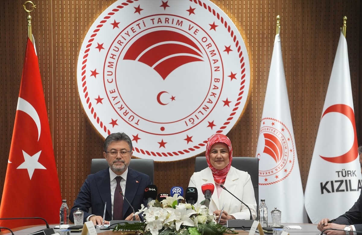 Tarım ve Orman Bakanlığı ve Türk Kızılay arasında kan bağışında bulunan tüm gönüllüler adına fidan...