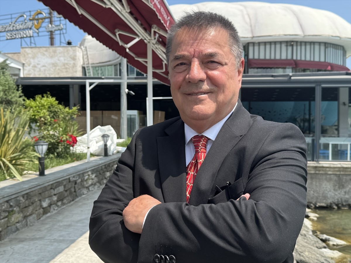 Tredyol Süper Lig ekiplerinden Reeder Samsunspor'un kulüp başkan vekili Veysel Bilen, basın...