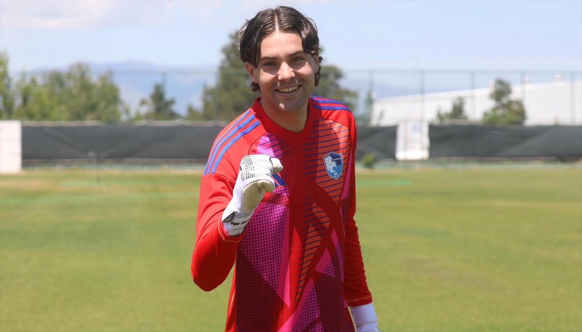 Trendyol 1. Lig takımlarından Erzurumspor FK, kaleci Matija Orbanic'i transfer etti.