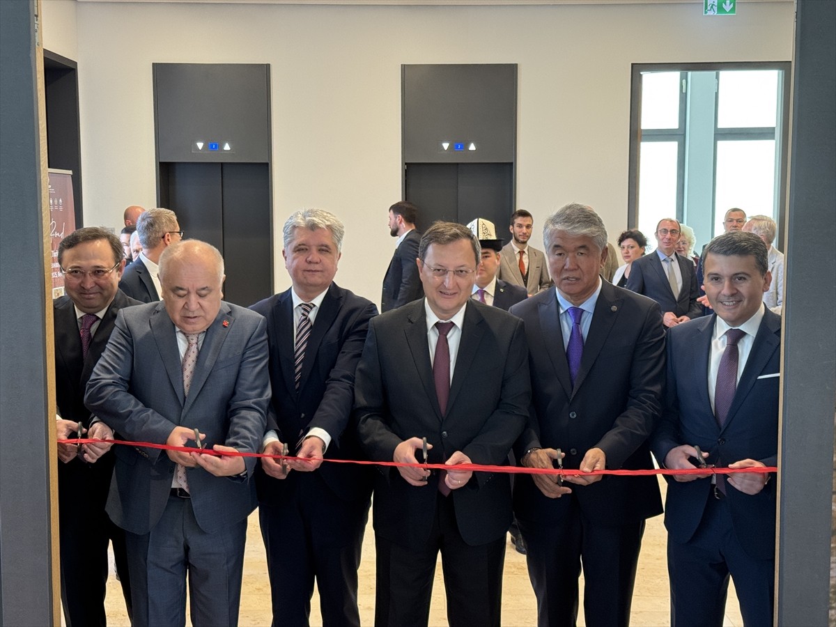 Türk dünyasının zengin kültürel ve bilimsel mirası Almanya’nın başkenti Berlin’de düzenlenen "Türk...