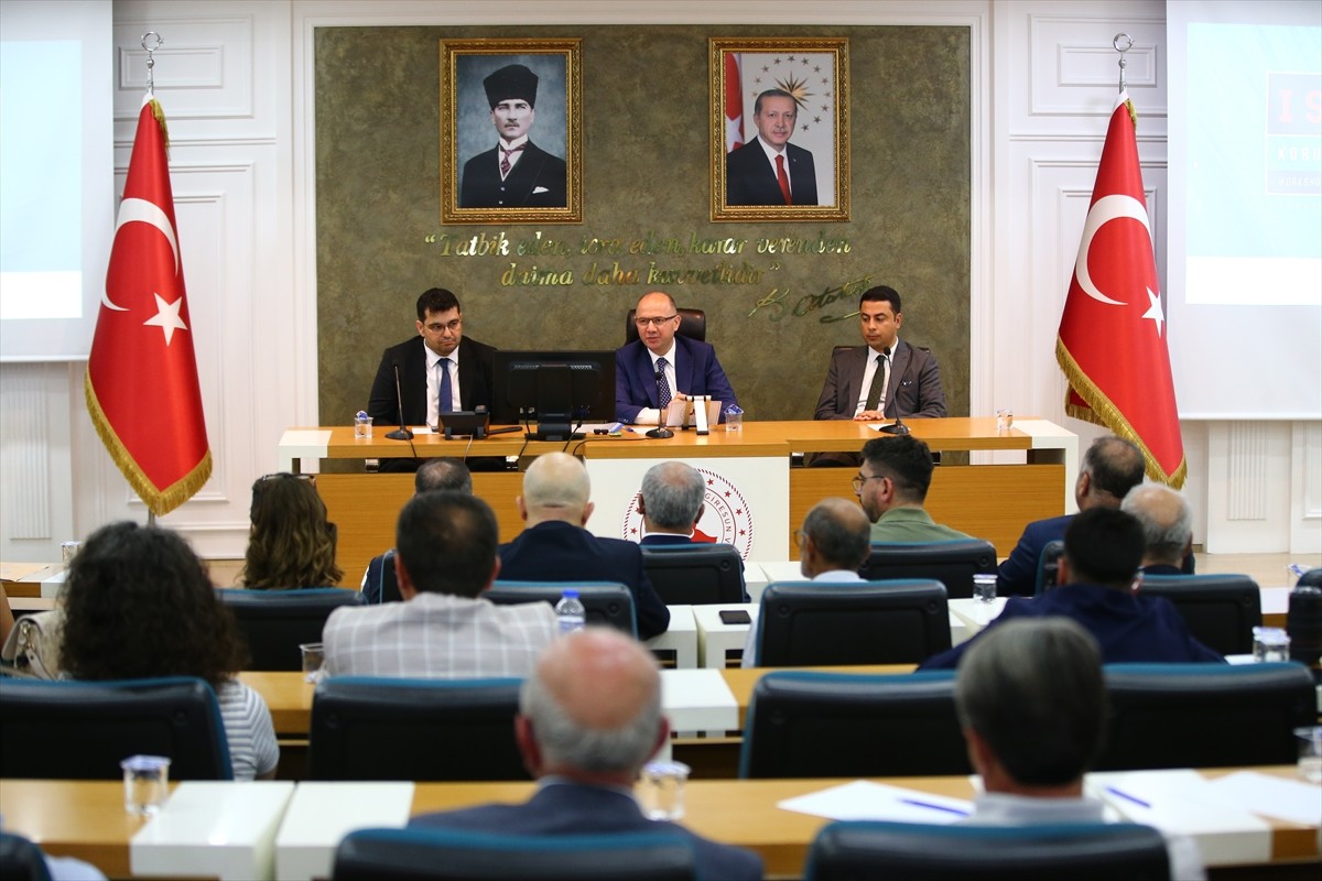 Türkiye'deki somut olmayan kültürel miras unsurlarının ulusal ve uluslararası düzeyde tespiti...