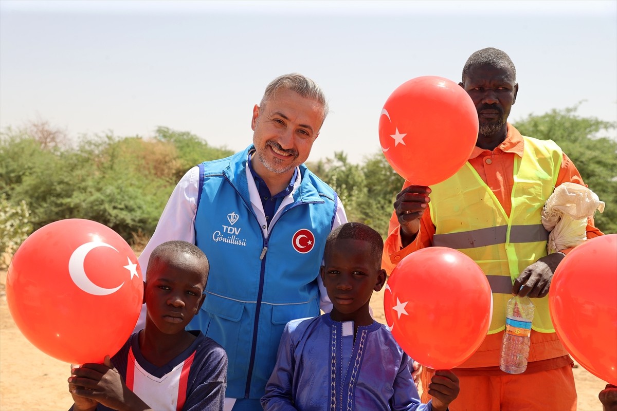 Türkiye Diyanet Vakfı (TDV), "Vekaletle Kurban Kesim Programı" kapsamında Moritanya'daki 4 bölgede...