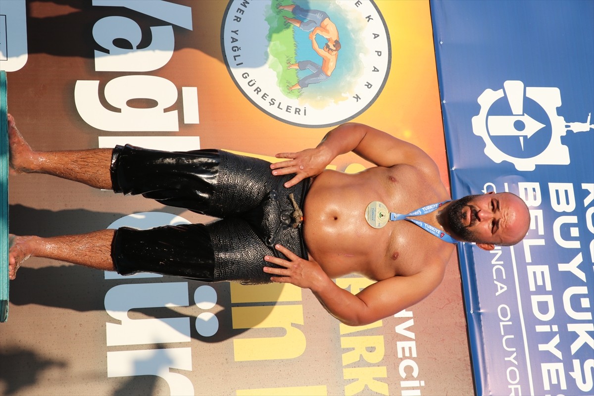 Türkiye Geleneksel Güreşler Federasyonunca (TGGF) düzenlenen 2025 CW Enerji Türkiye Yağlı Güreş...