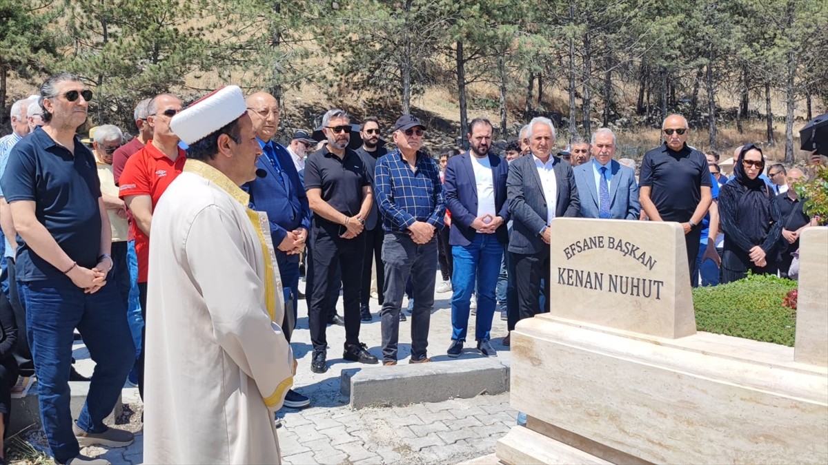 Türkiye Halter Federasyonunun eski başkanlarından Kenan Nuhut, vefatının 2. yıl dönümünde kabri...