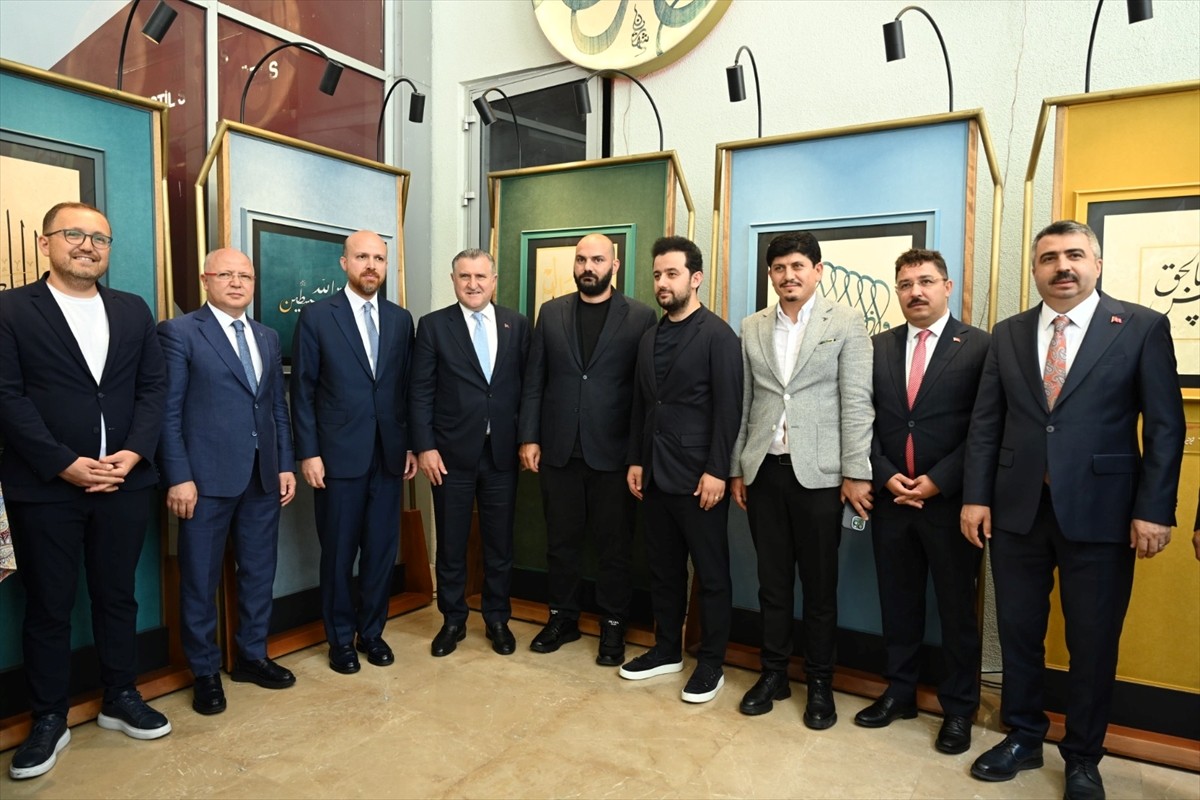 Türkiye Kültür Yolu Festivali kapsamında Bursa'da "Adil-i Mutlak" hat sergisi açıldı. Serginin...