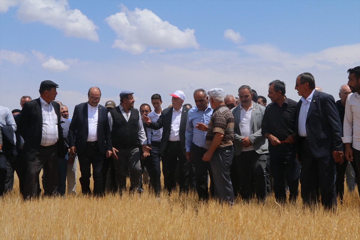 Türkiye Ziraat Odaları Birliği (TZOB) Genel Başkanı Şemsi Bayraktar, Çankırı merkeze bağlı Germece...