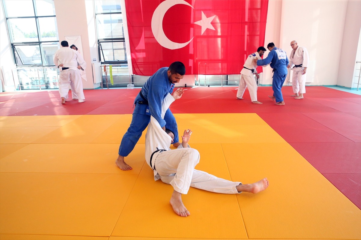 2024 Paris Olimpiyat Oyunları'nda beşinci olan 24 yaşındaki milli judocu Salih Yıldız, 2028 Los...