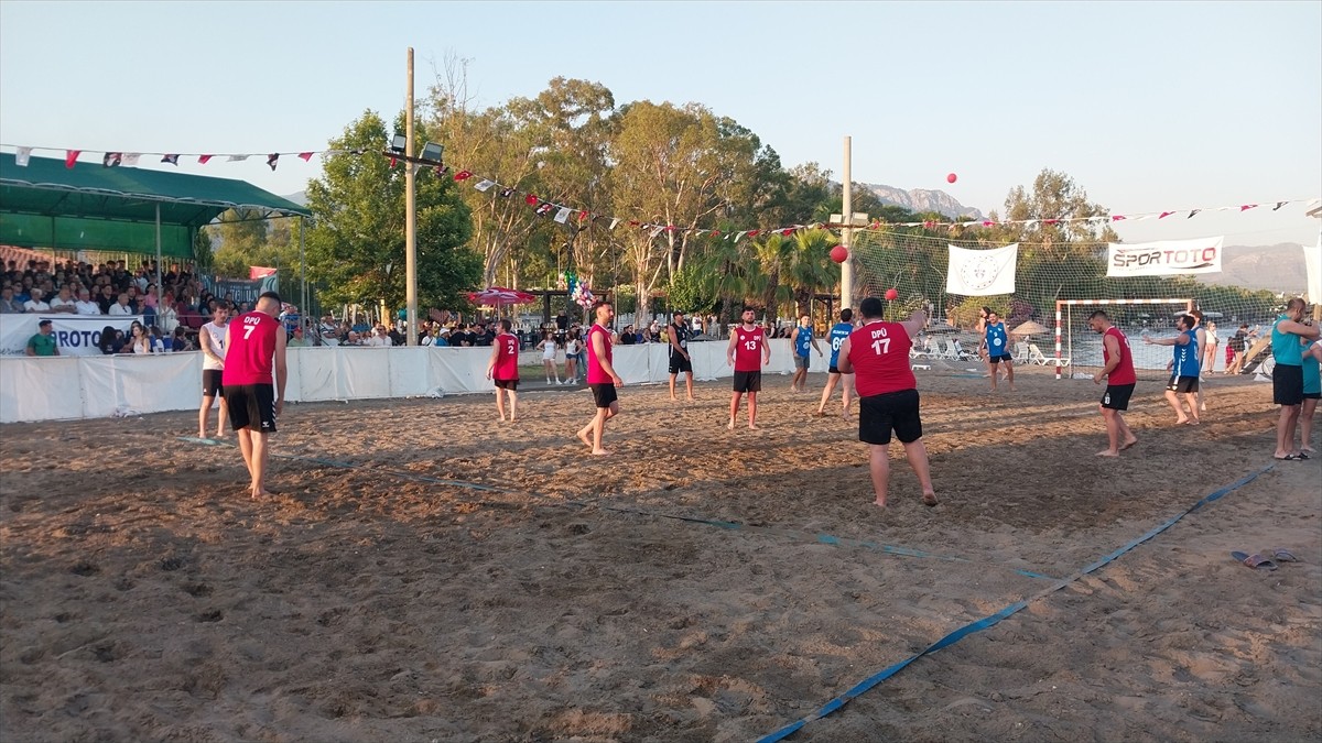 26. Üniversiteler Yaşar Sevim Plaj Hentbolu Türkiye Şampiyonası, Muğla'nın Köyceğiz ilçesinde...