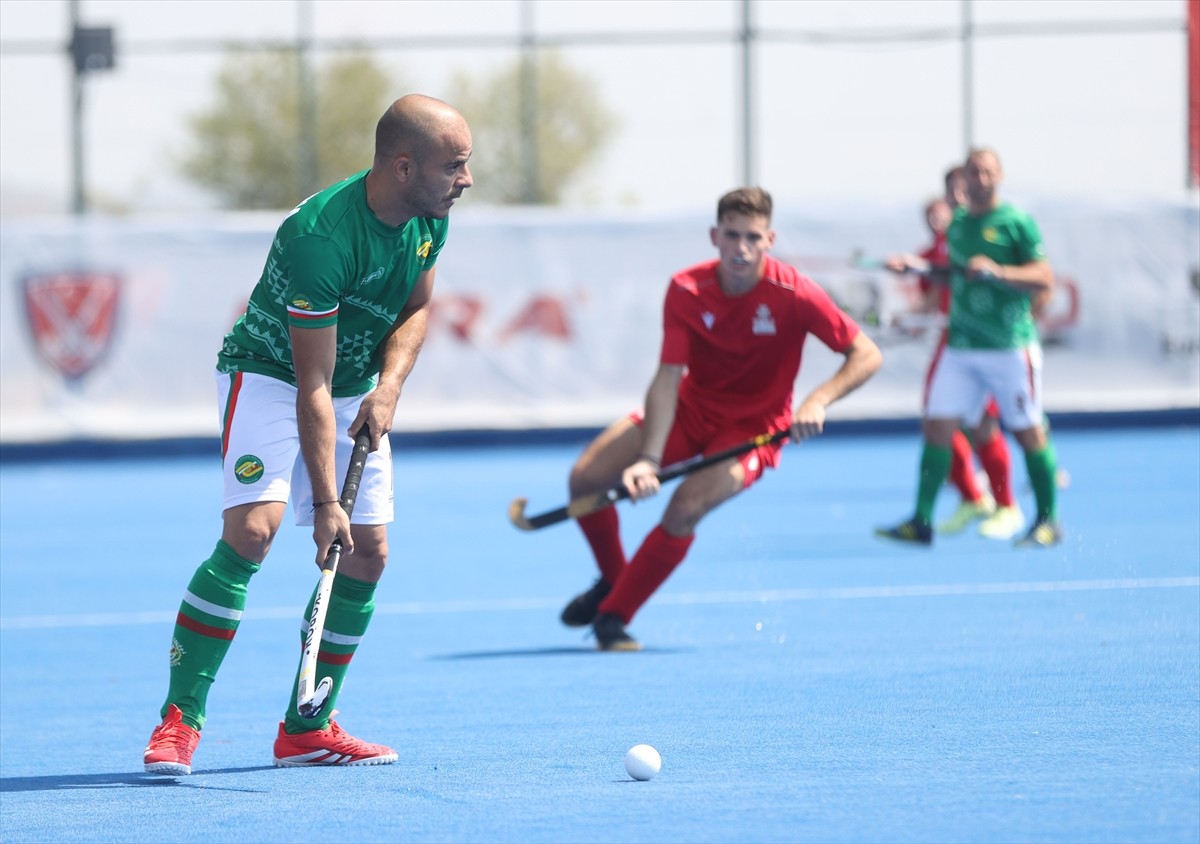 Açık Alan Hokeyi Erkekler Avrupa Şampiyonası 3, Kırklareli'nde devam ediyor. Hokey Tesisleri'nde...