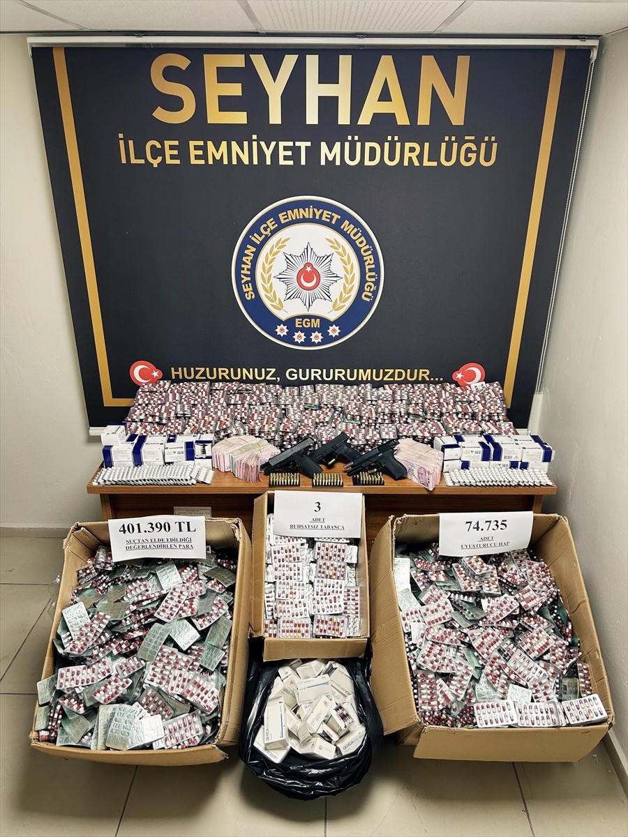 Adana'da uyuşturucu operasyonunda gözaltına alınan 3 şüpheli tutuklandı. İş yerinde ve bir araçta...